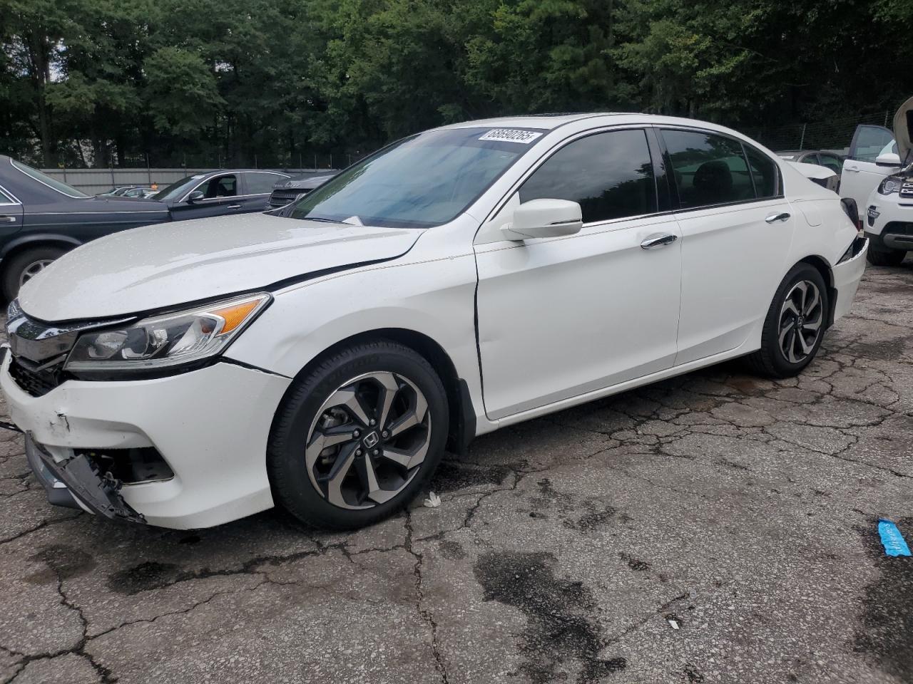 Salvage Honda Accord Image
