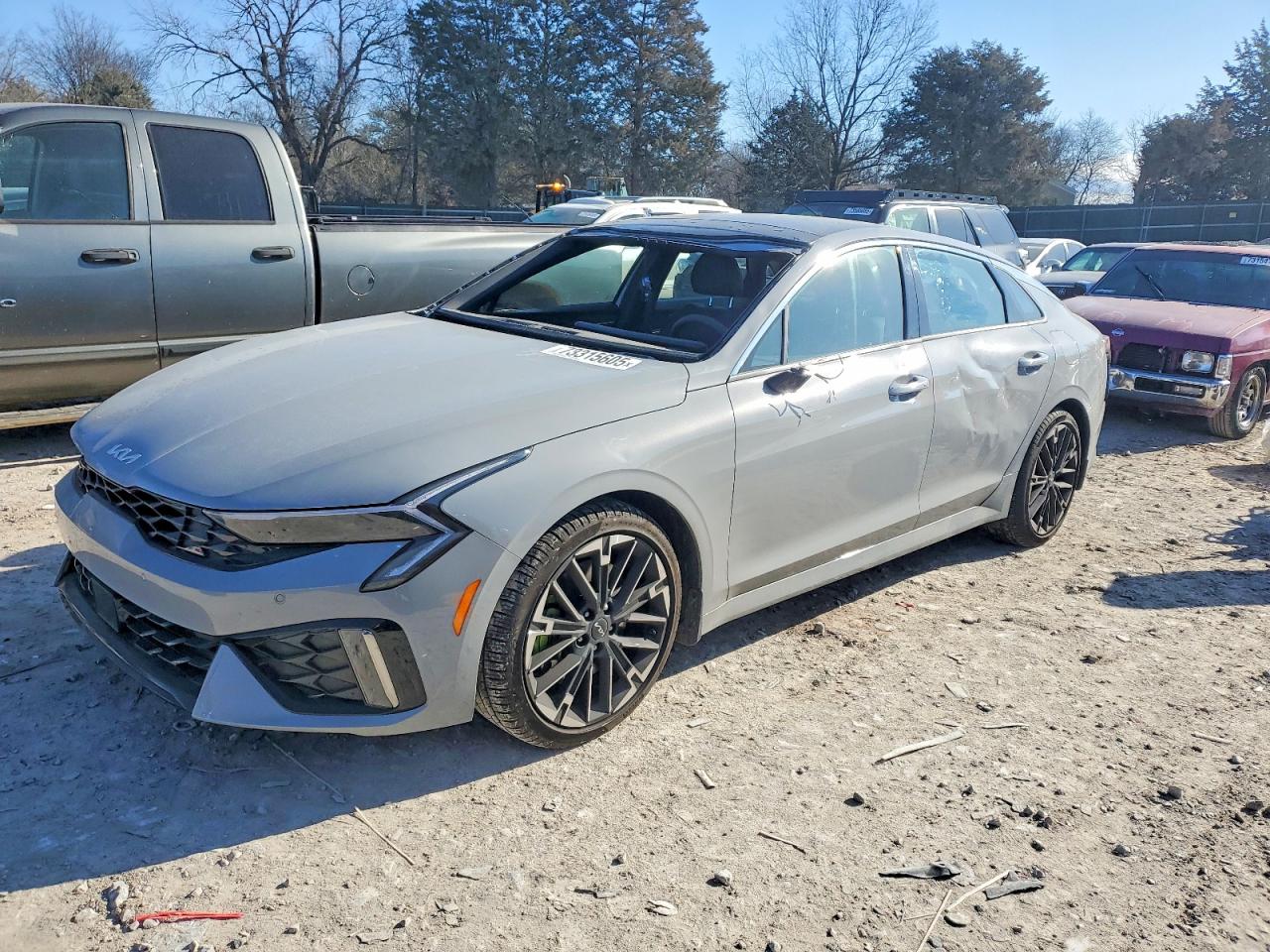 Salvage Kia K5 Image