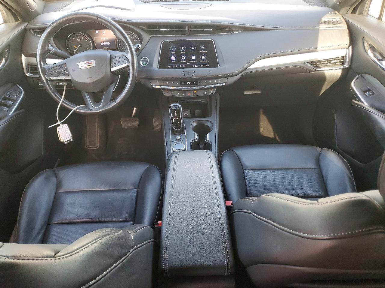 Cadillac XT4 Premium Luxury