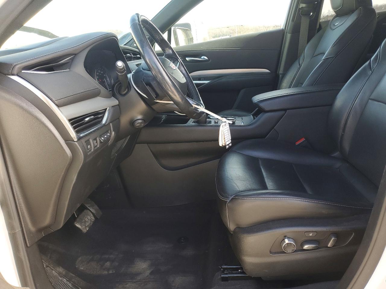 Cadillac XT4 Premium Luxury