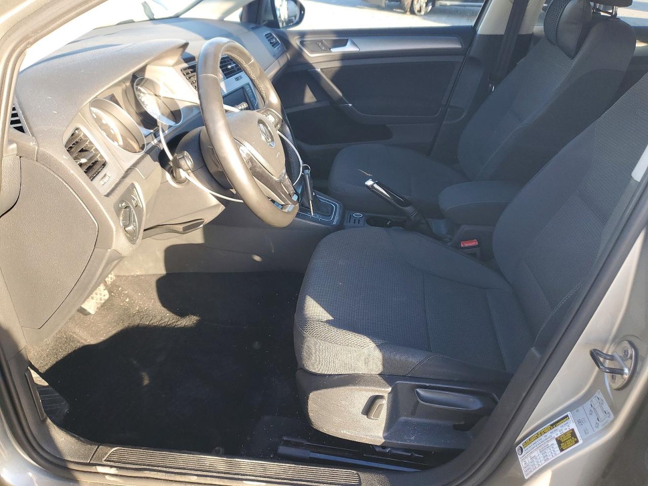 Volkswagen Golf S
