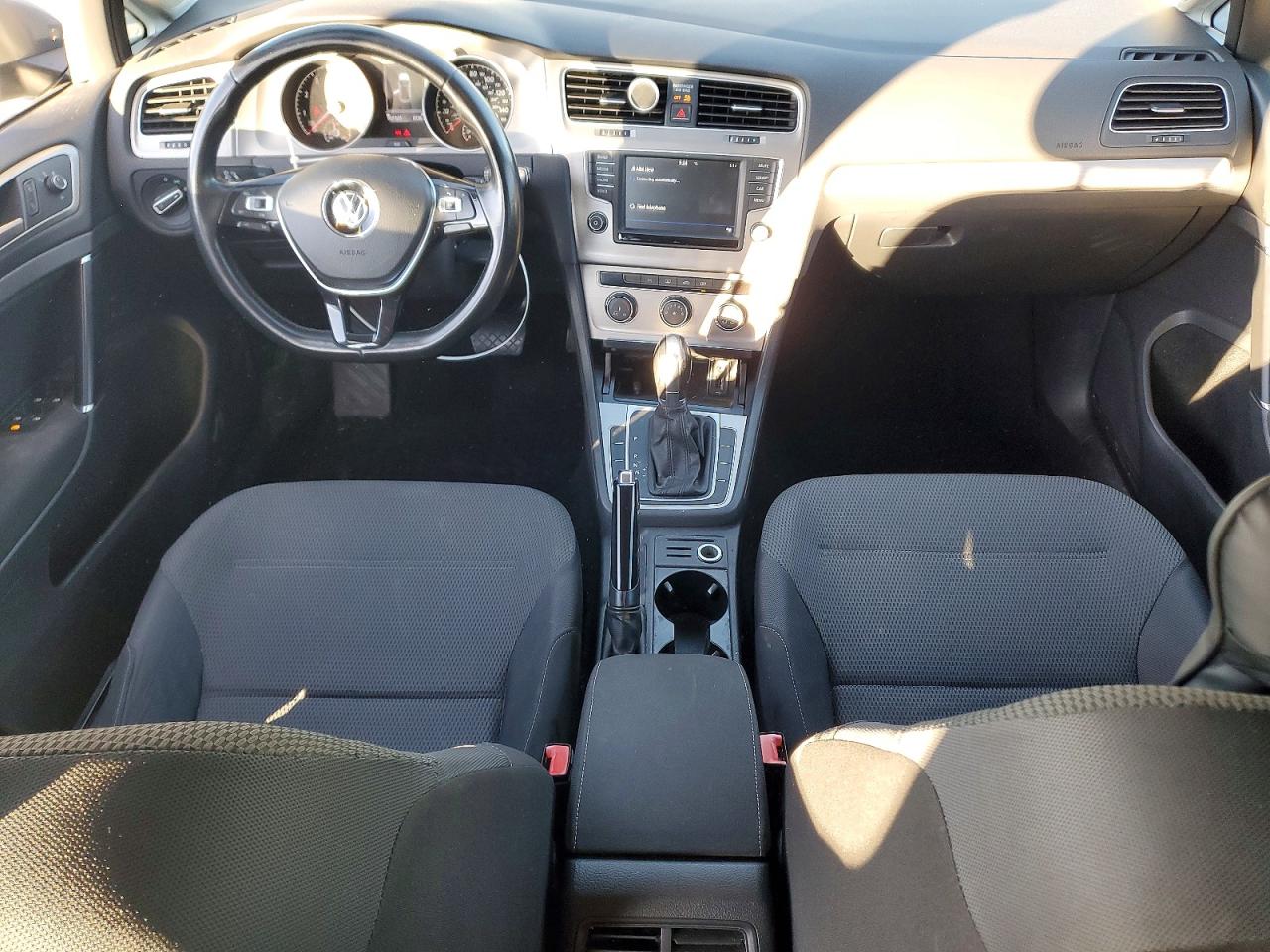Volkswagen Golf S