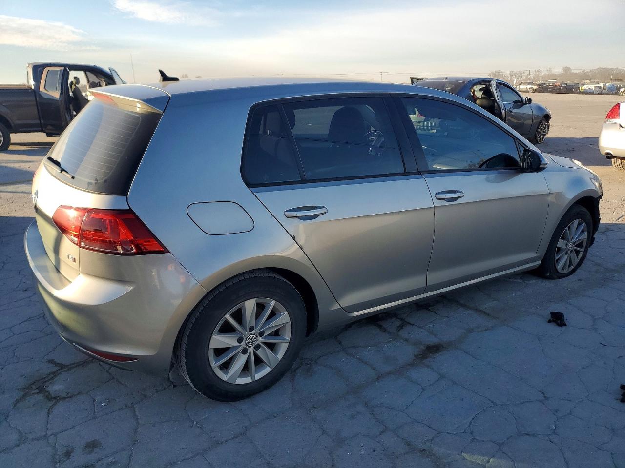 Volkswagen Golf S