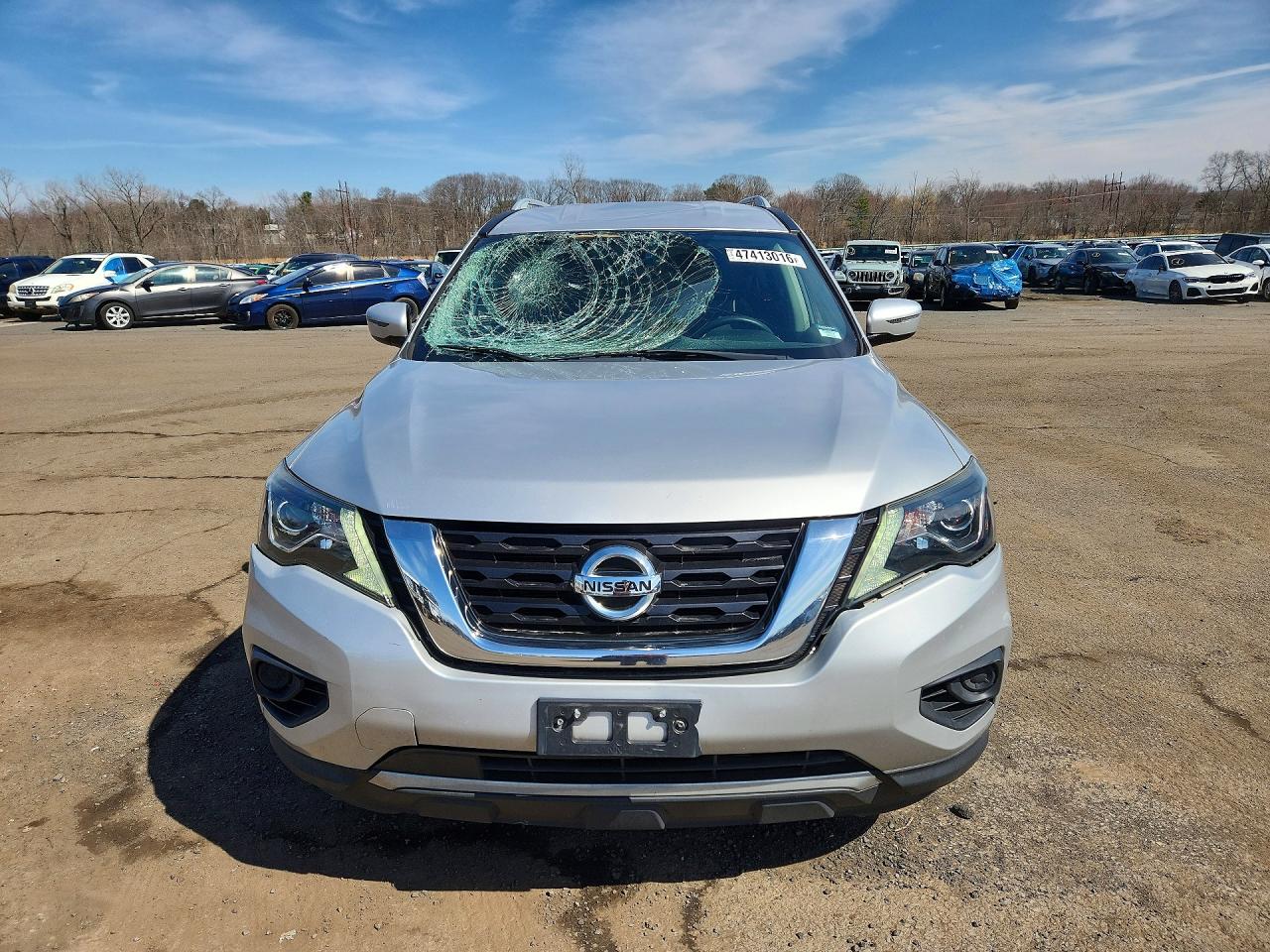 Nissan Pathfinder S