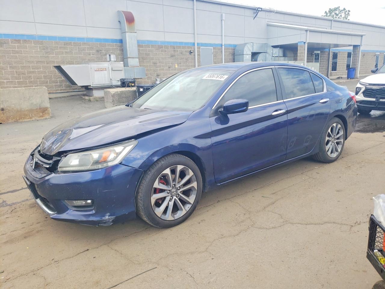 Salvage Honda Accord Image