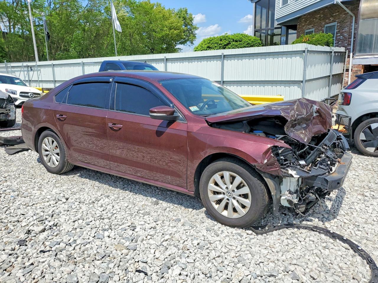 Volkswagen Passat S