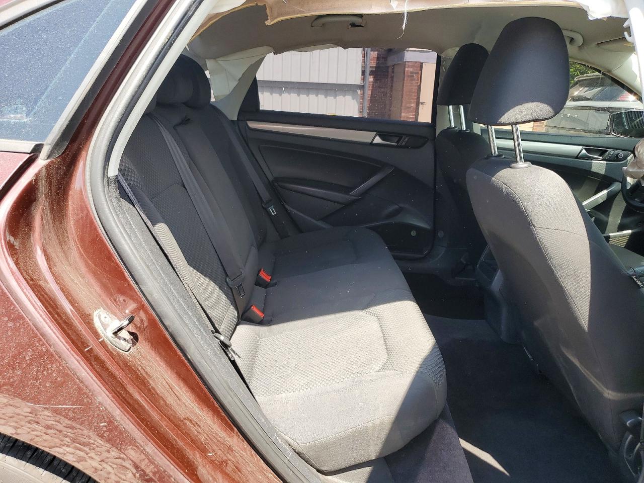 Volkswagen Passat S