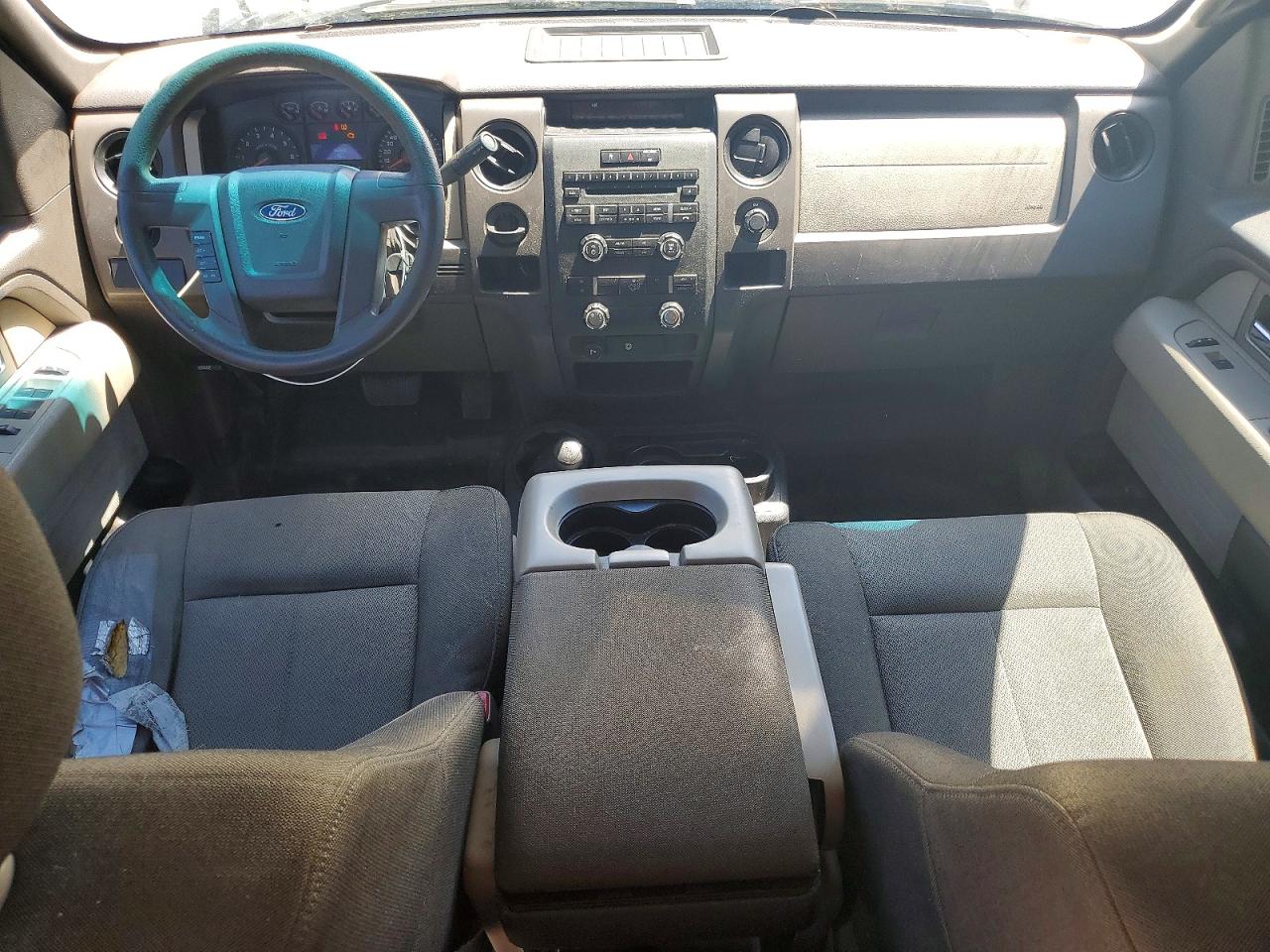 Ford F-150 Super Cab