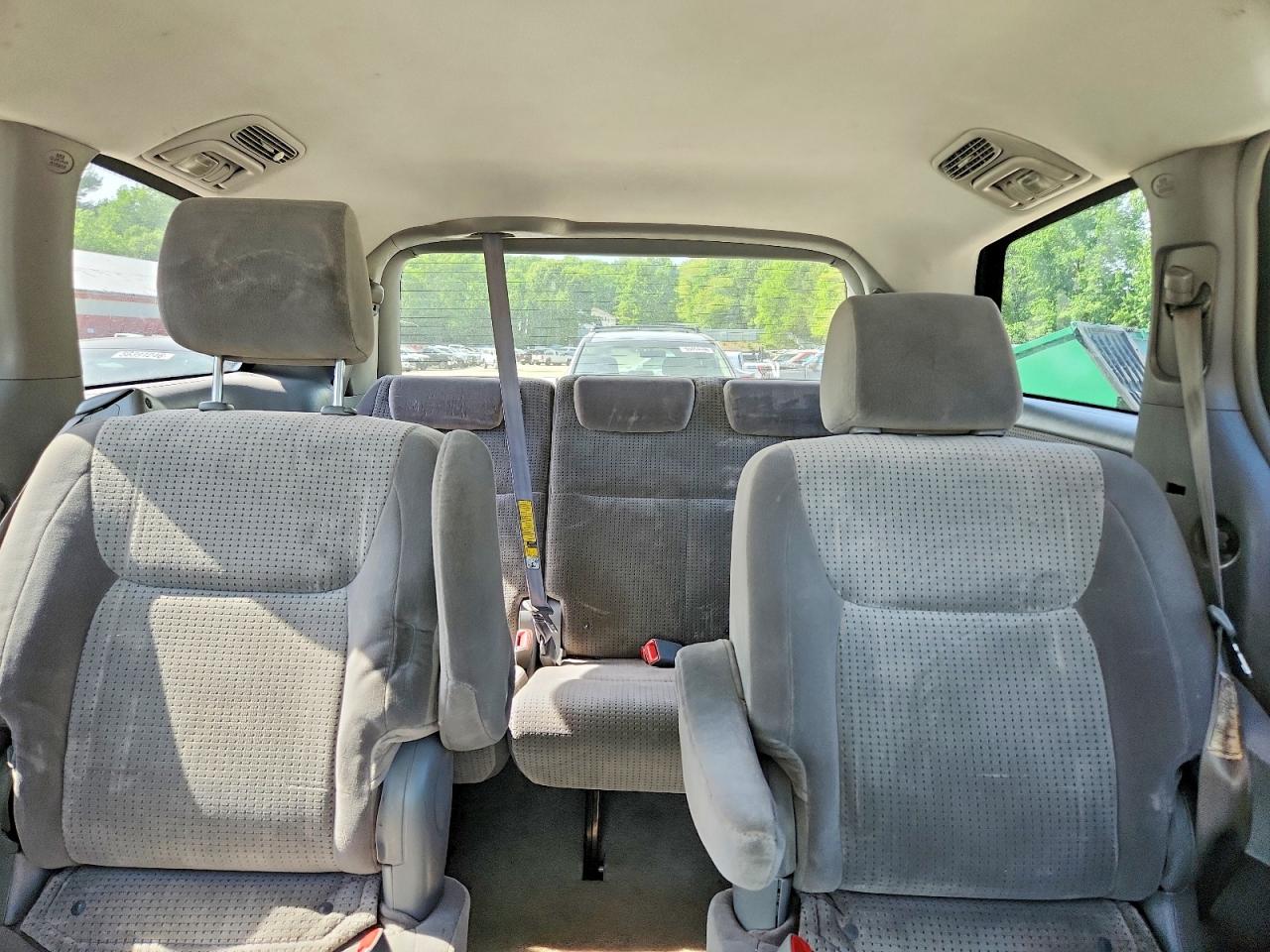 Toyota Sienna Le