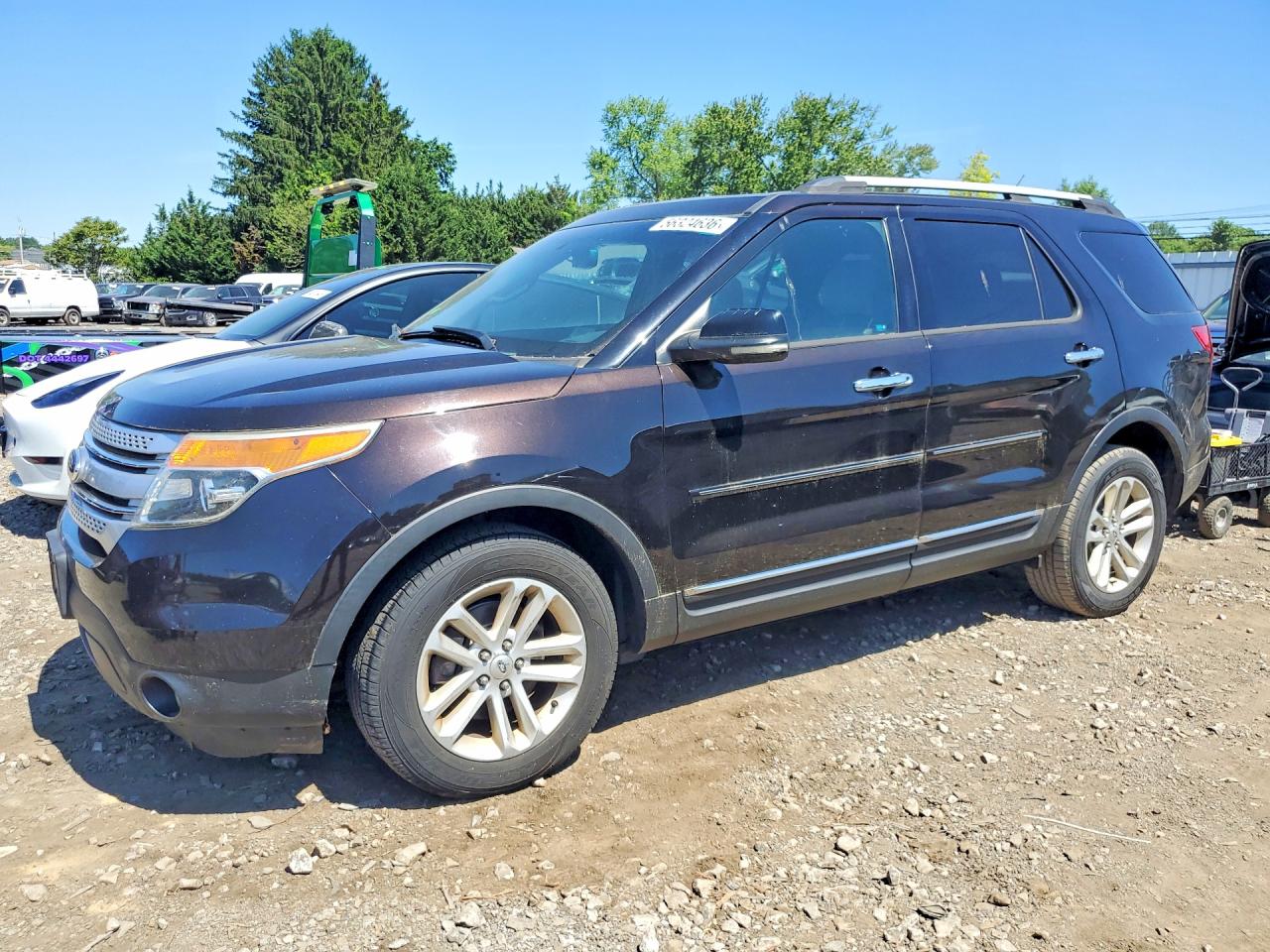 Salvage Ford Explorer Image