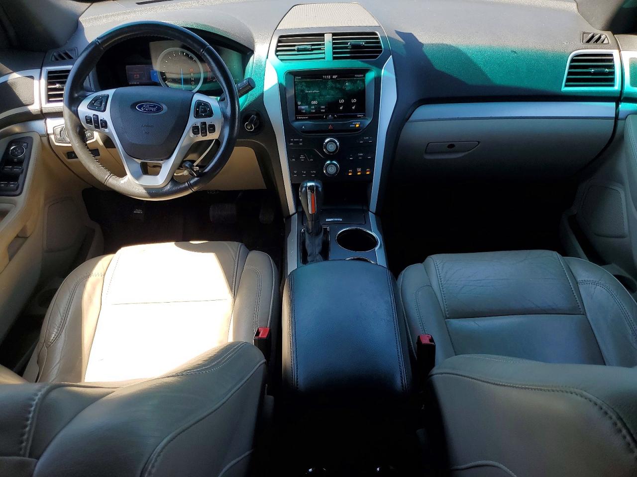 Ford Explorer Xlt