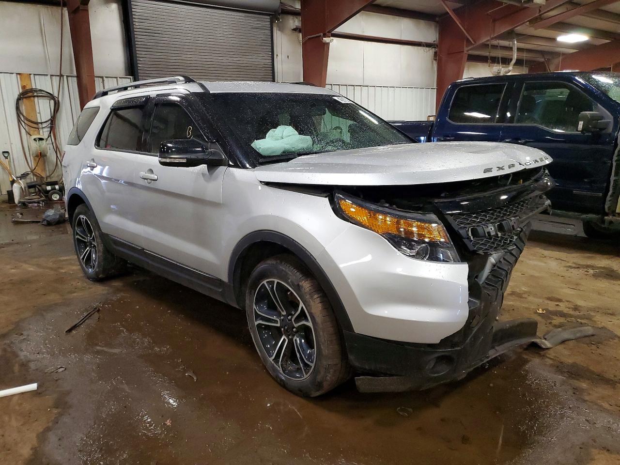 Ford Explorer Sport