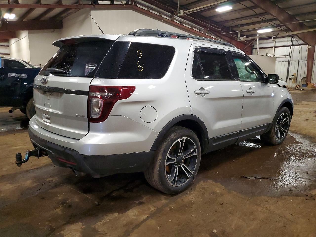Ford Explorer Sport