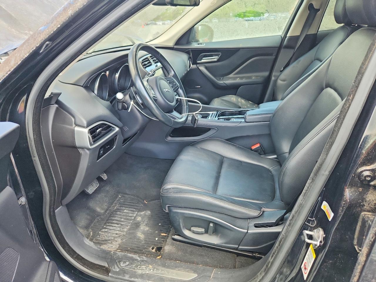 Jaguar F-PACE Premium