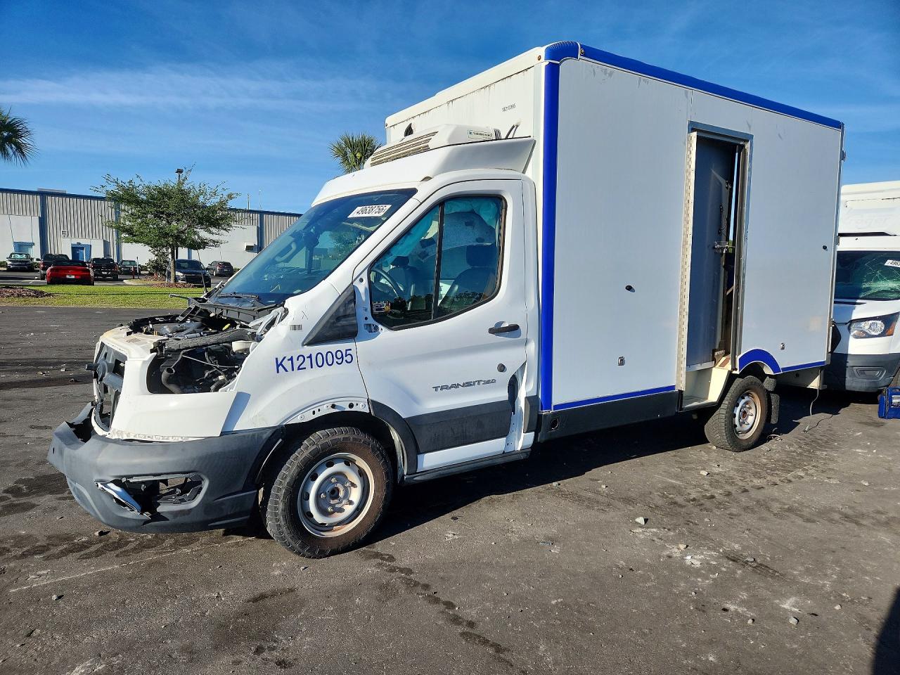 Salvage Ford Transit Image