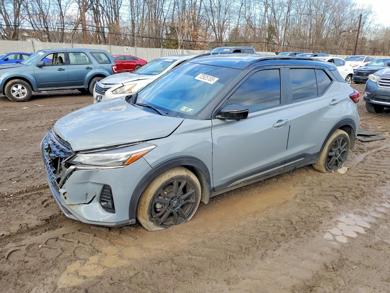 Salvage Nissan Kicks Image