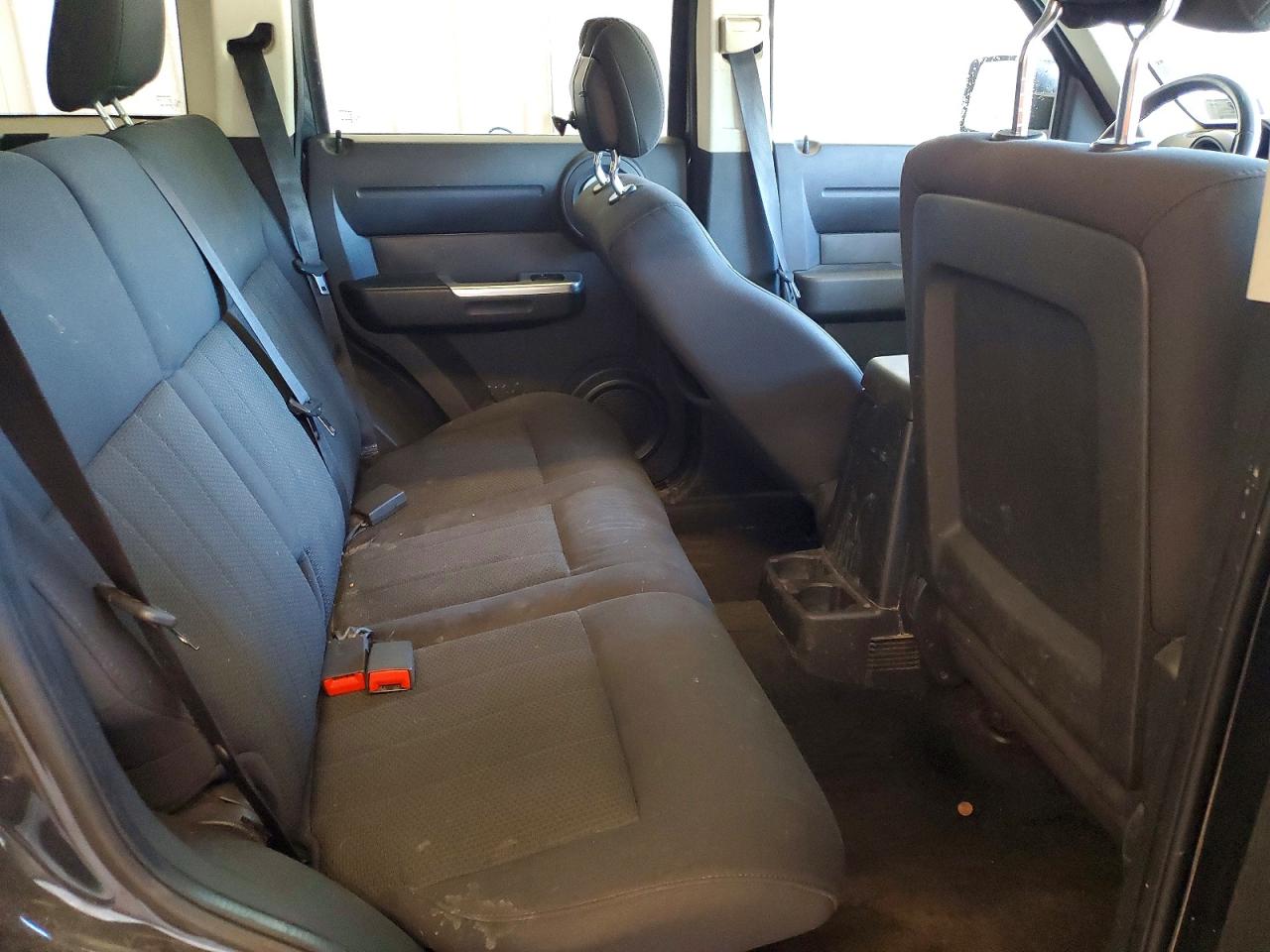 Dodge Nitro Sxt