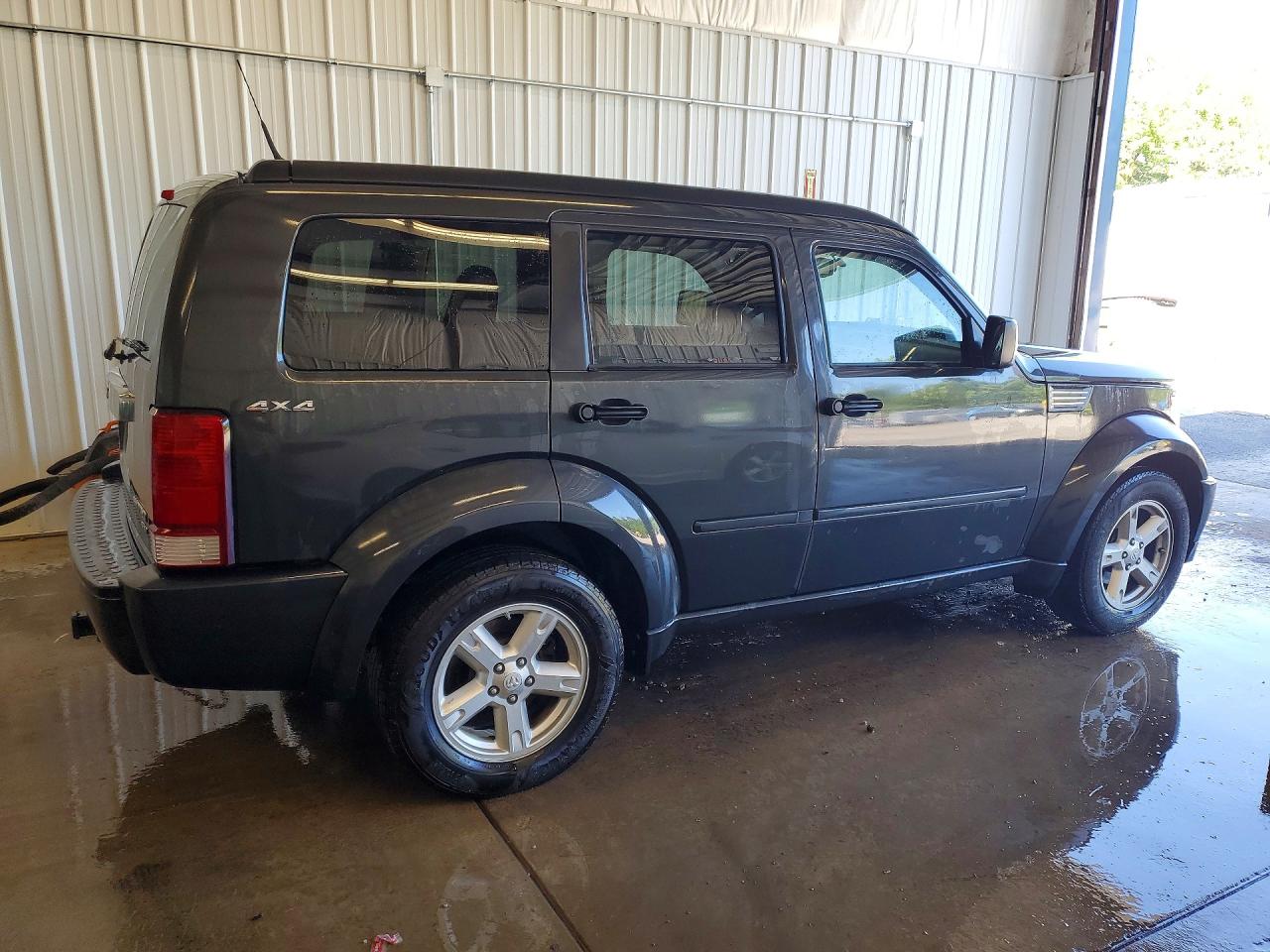 Dodge Nitro Sxt