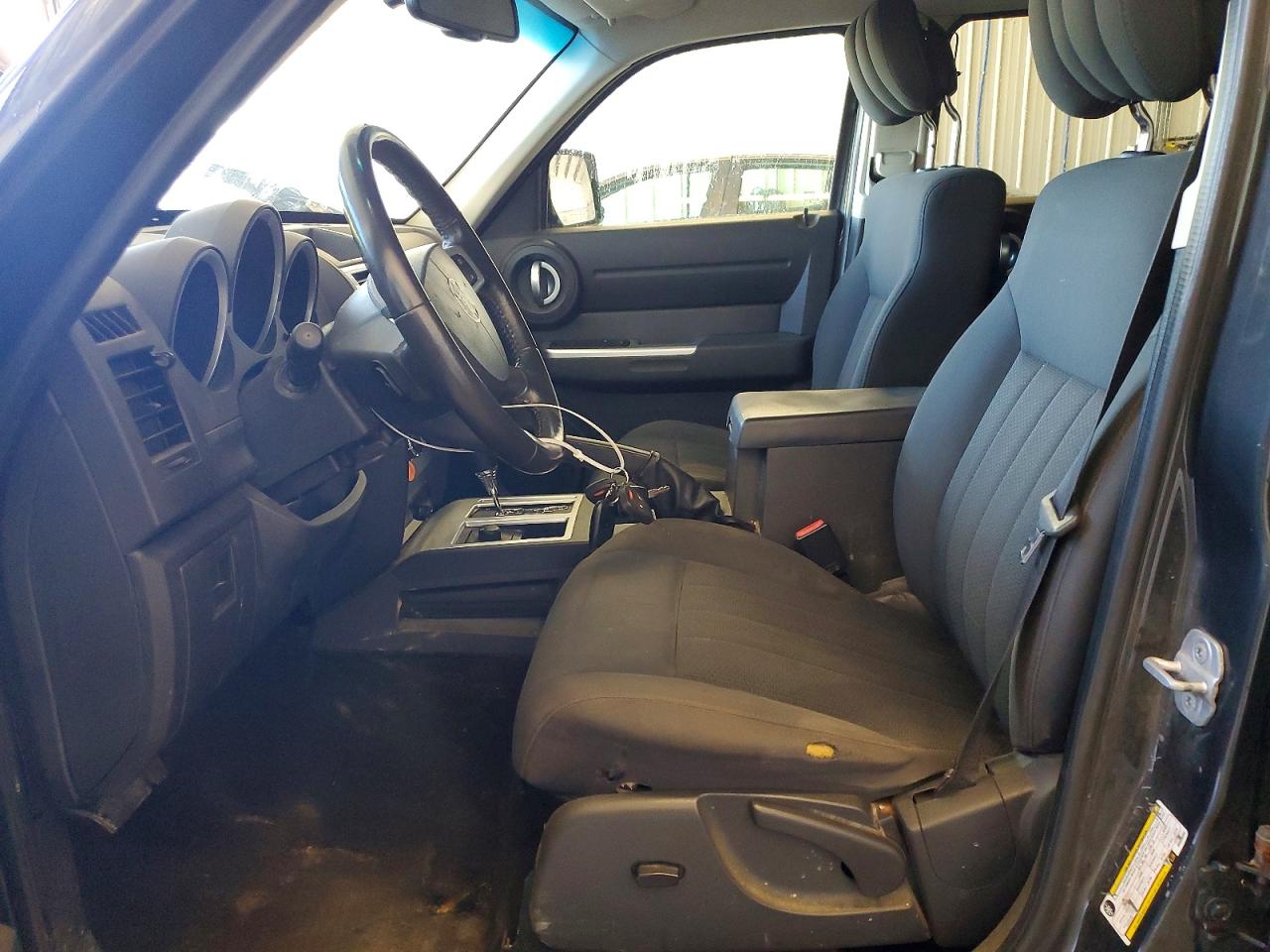 Dodge Nitro Sxt
