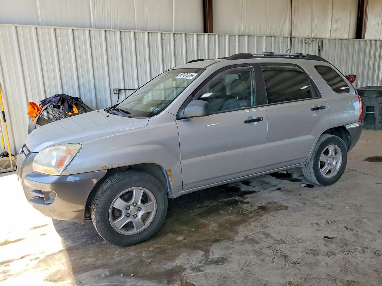 Salvage Kia Sportage Image