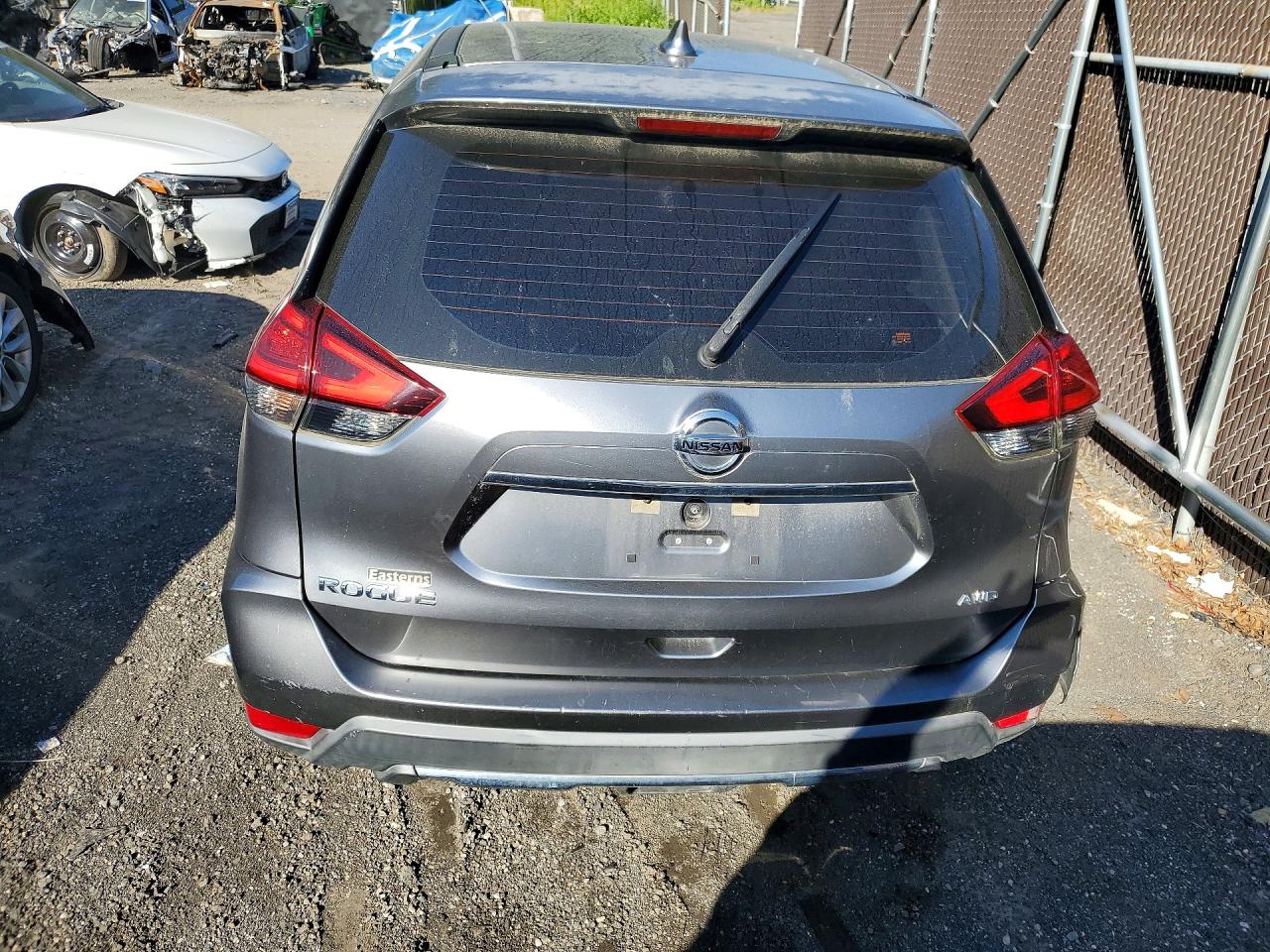 Nissan Rogue S