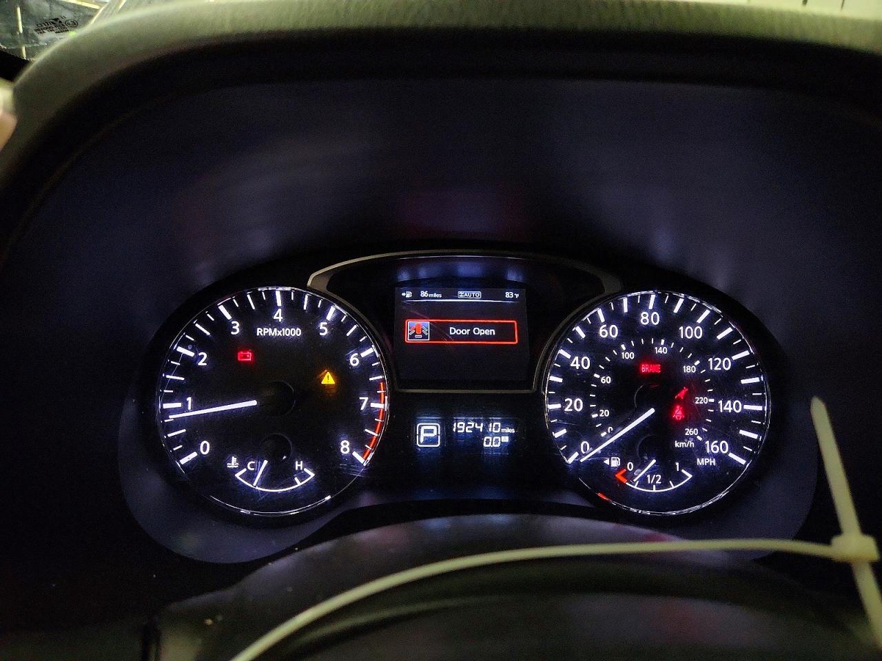 Nissan Pathfinder S