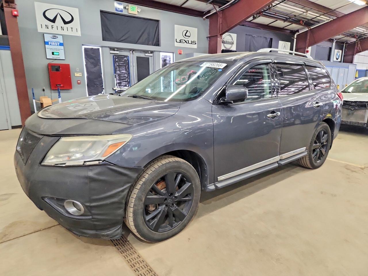 Salvage Nissan Pathfinder Image