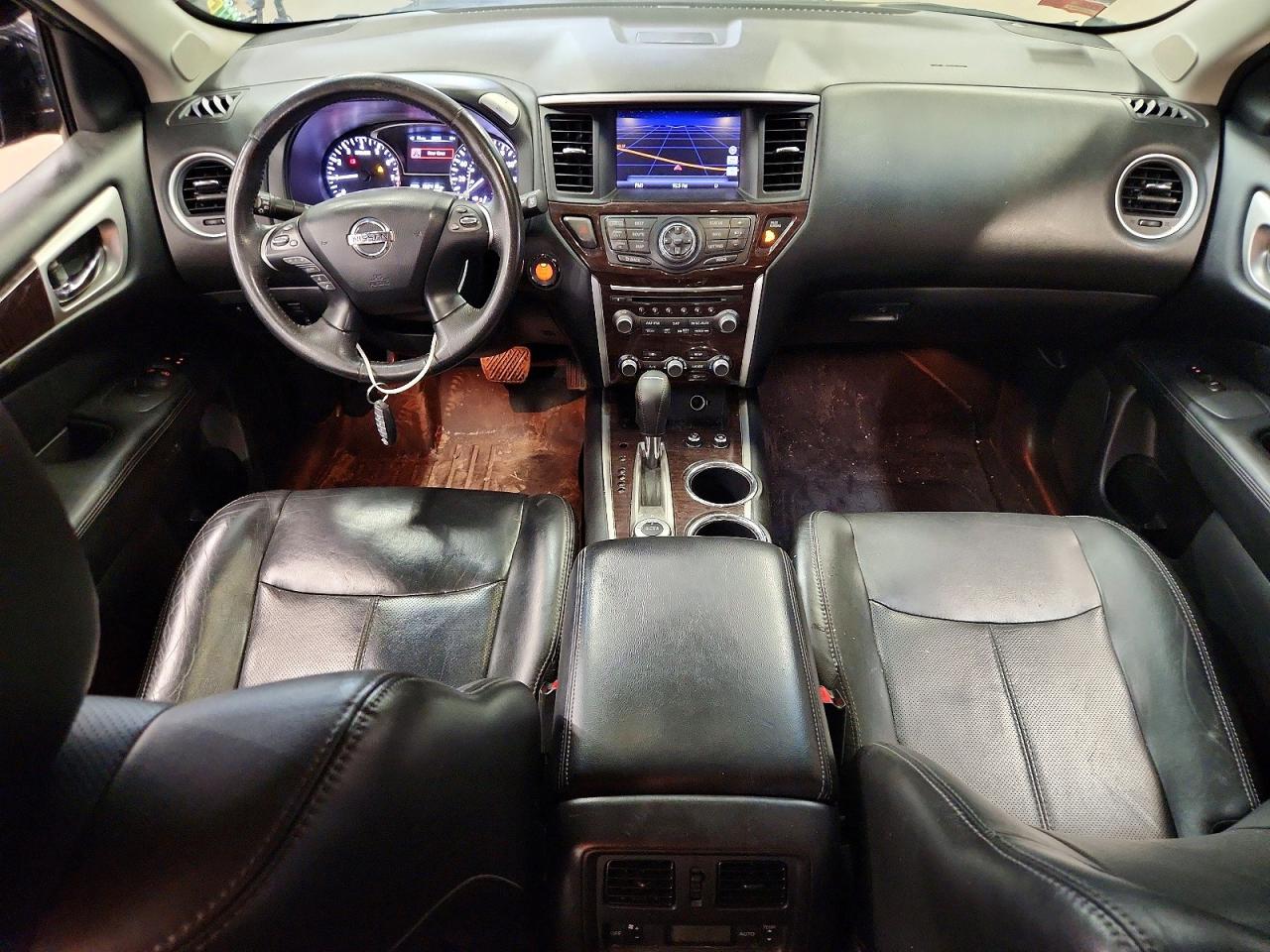 Nissan Pathfinder S