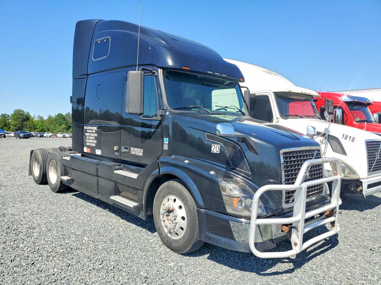 Salvage Volvo Vn Image