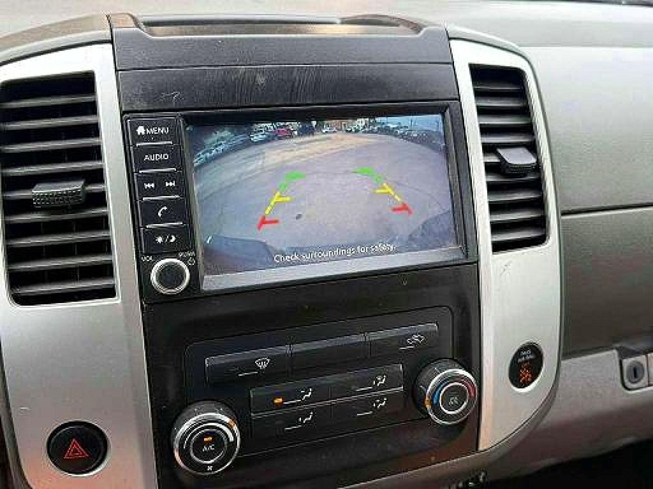 Nissan Frontier Sv