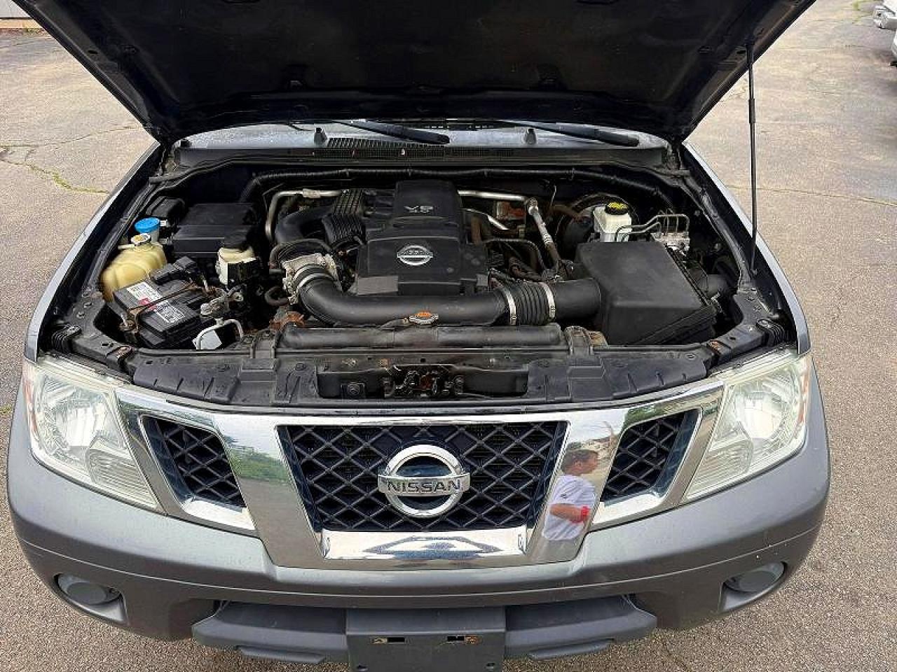 Nissan Frontier Sv