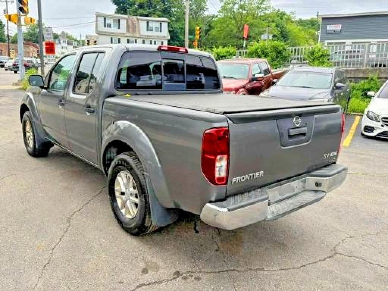 Nissan Frontier Sv