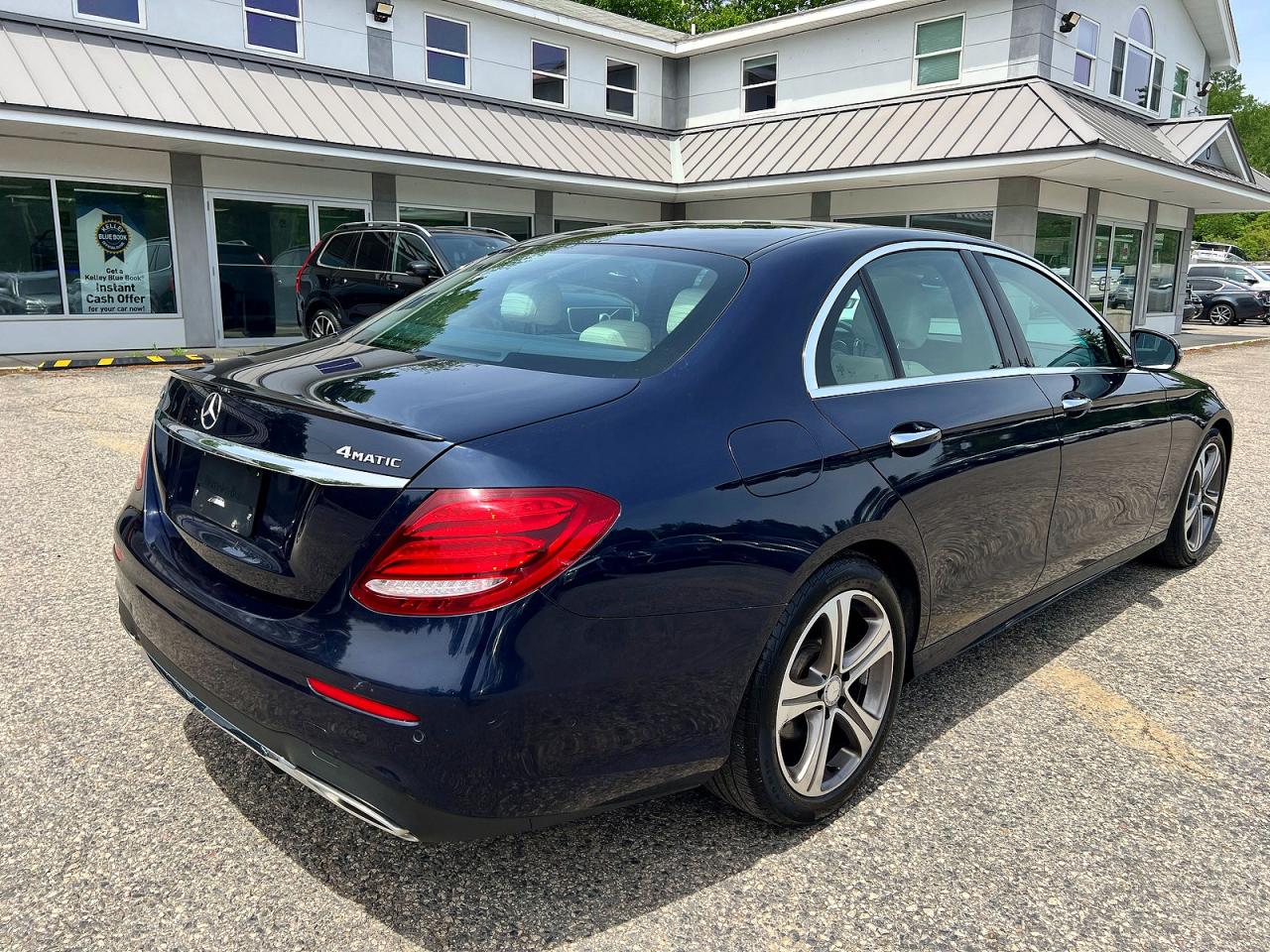 Mercedes-Benz E-Class 300 4matic