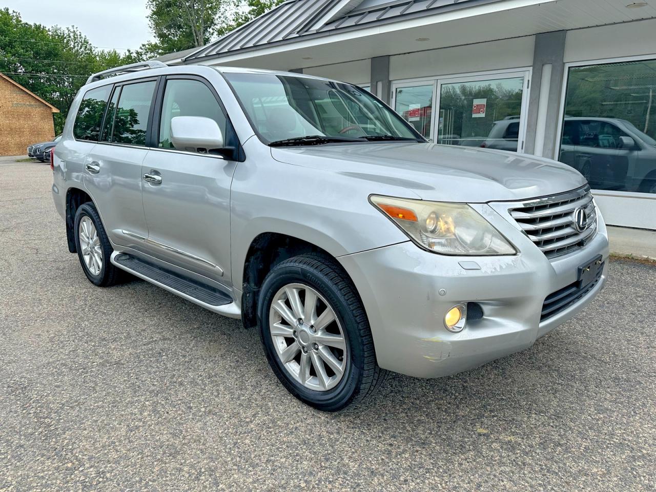 Salvage Lexus Lx570 Image