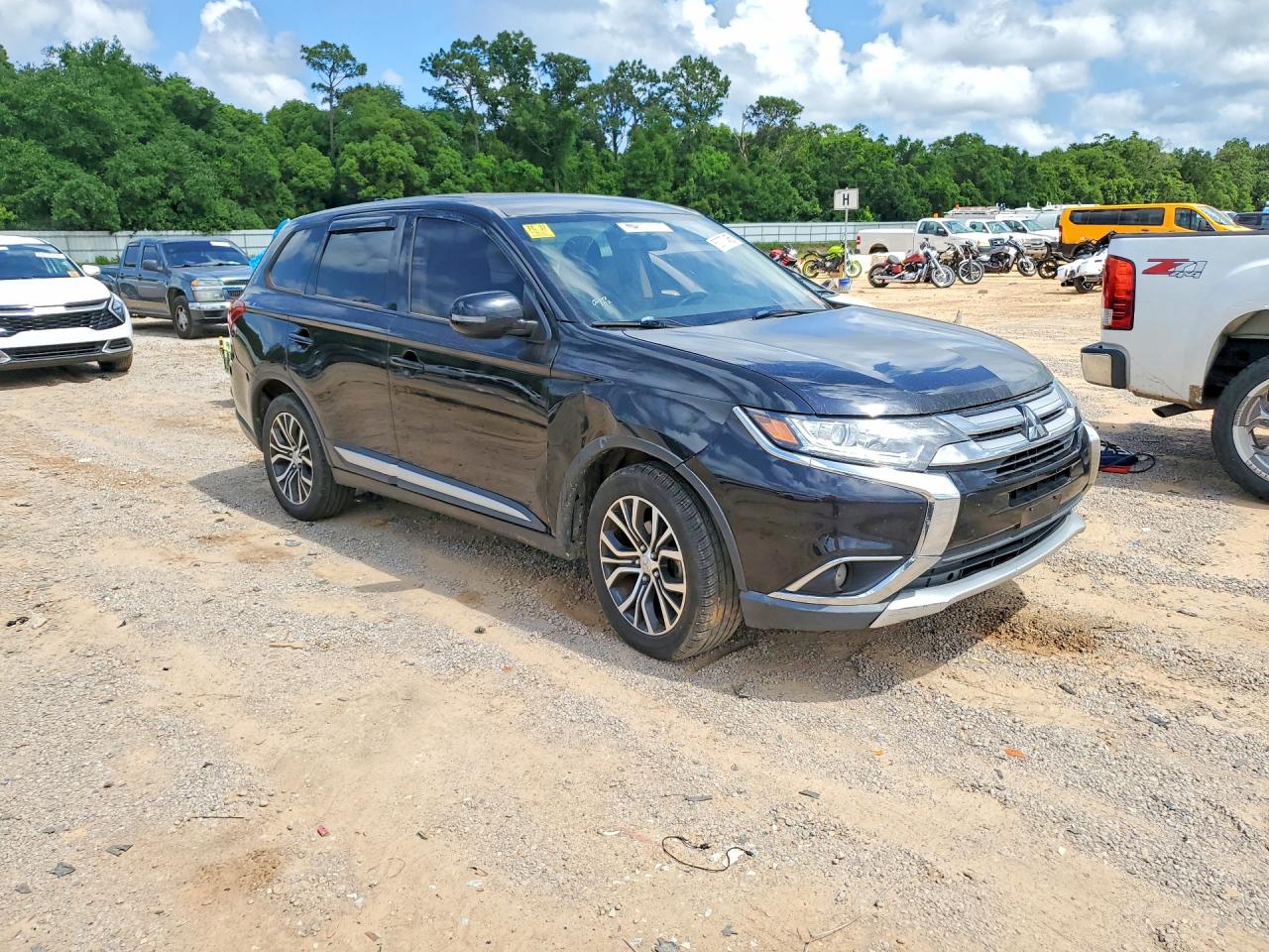 Mitsubishi Outlander Se