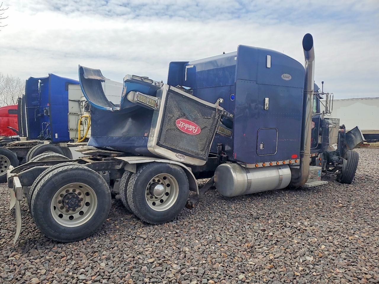 Peterbilt 379