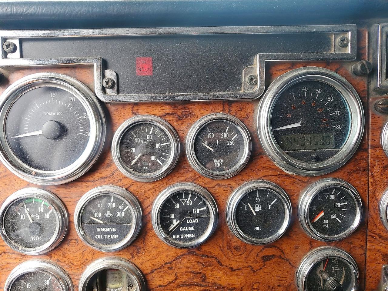Peterbilt 379