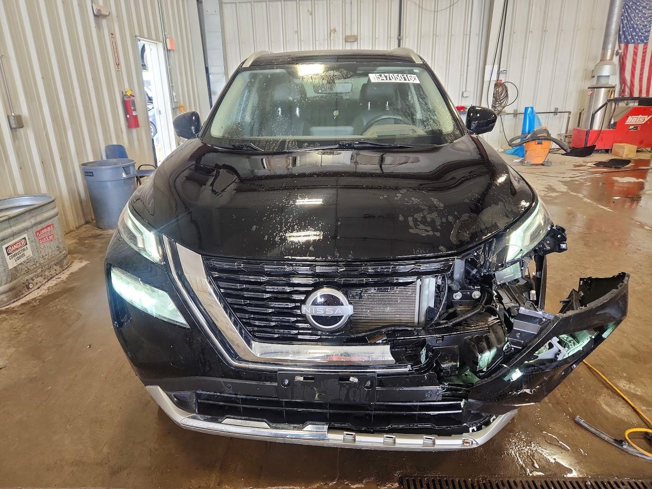 Nissan Rogue Platinum