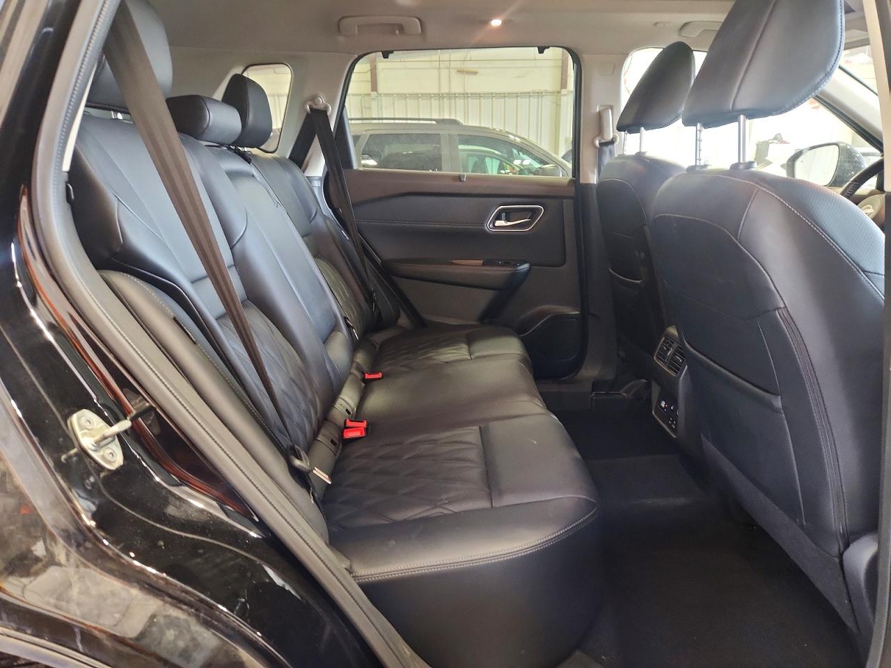 Nissan Rogue Platinum