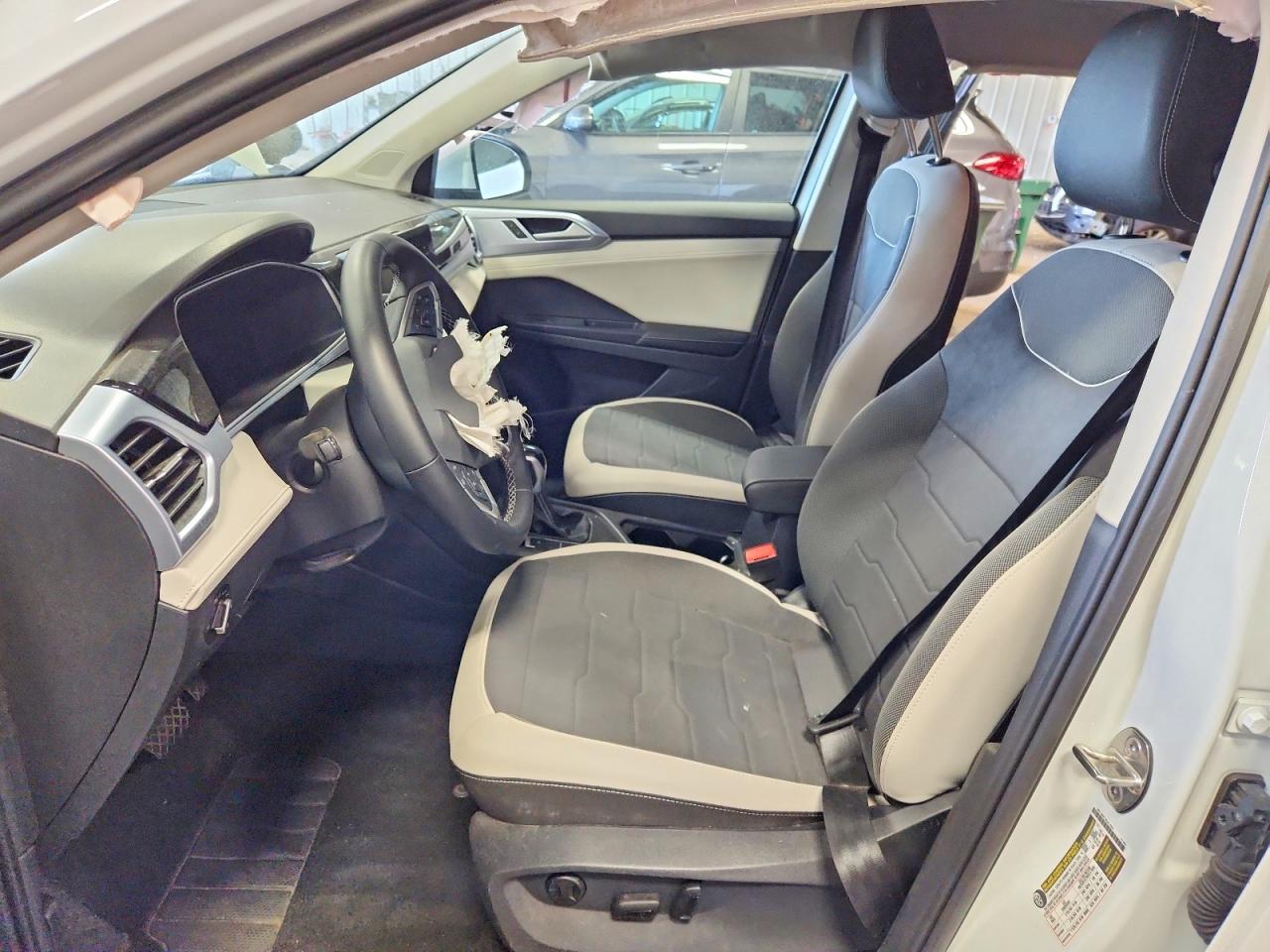 Volkswagen Taos Se