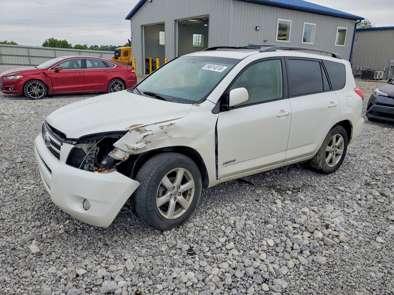 Salvage Toyota RAV4 Image