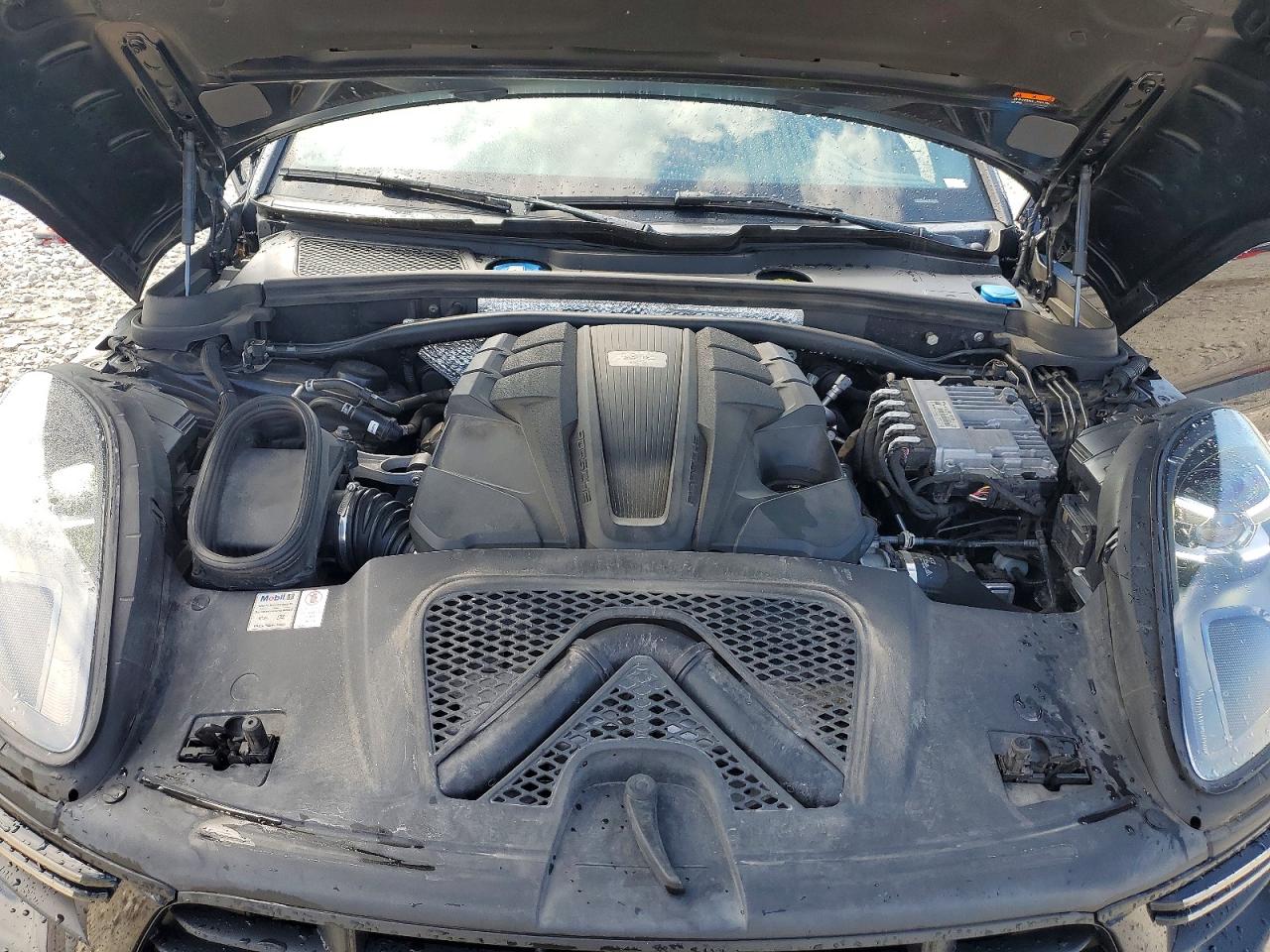 Porsche Macan Turbo