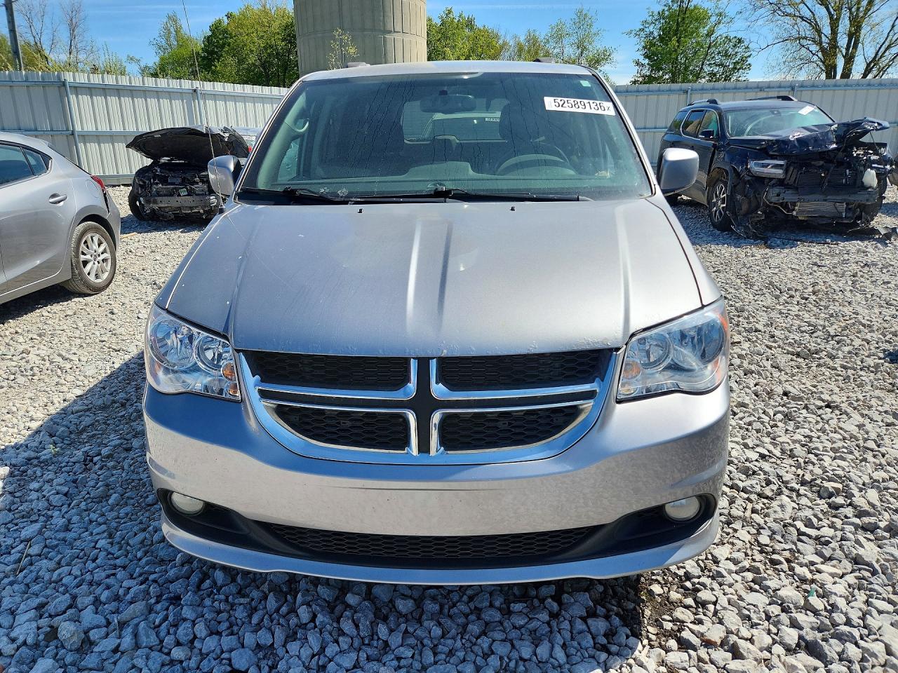 Dodge Caravan Sxt
