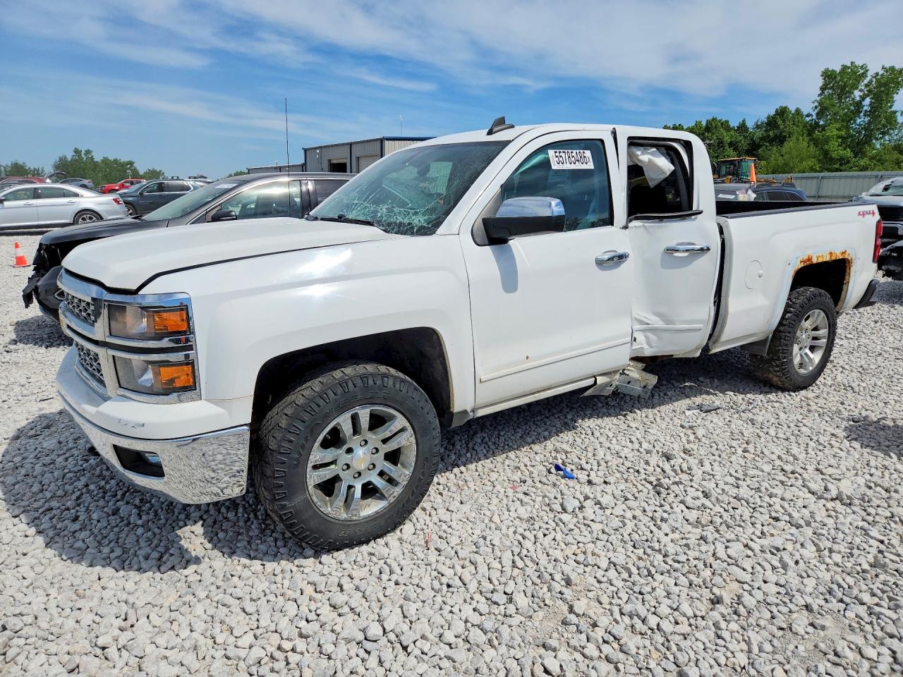 Salvage Chevrolet Silverado Image