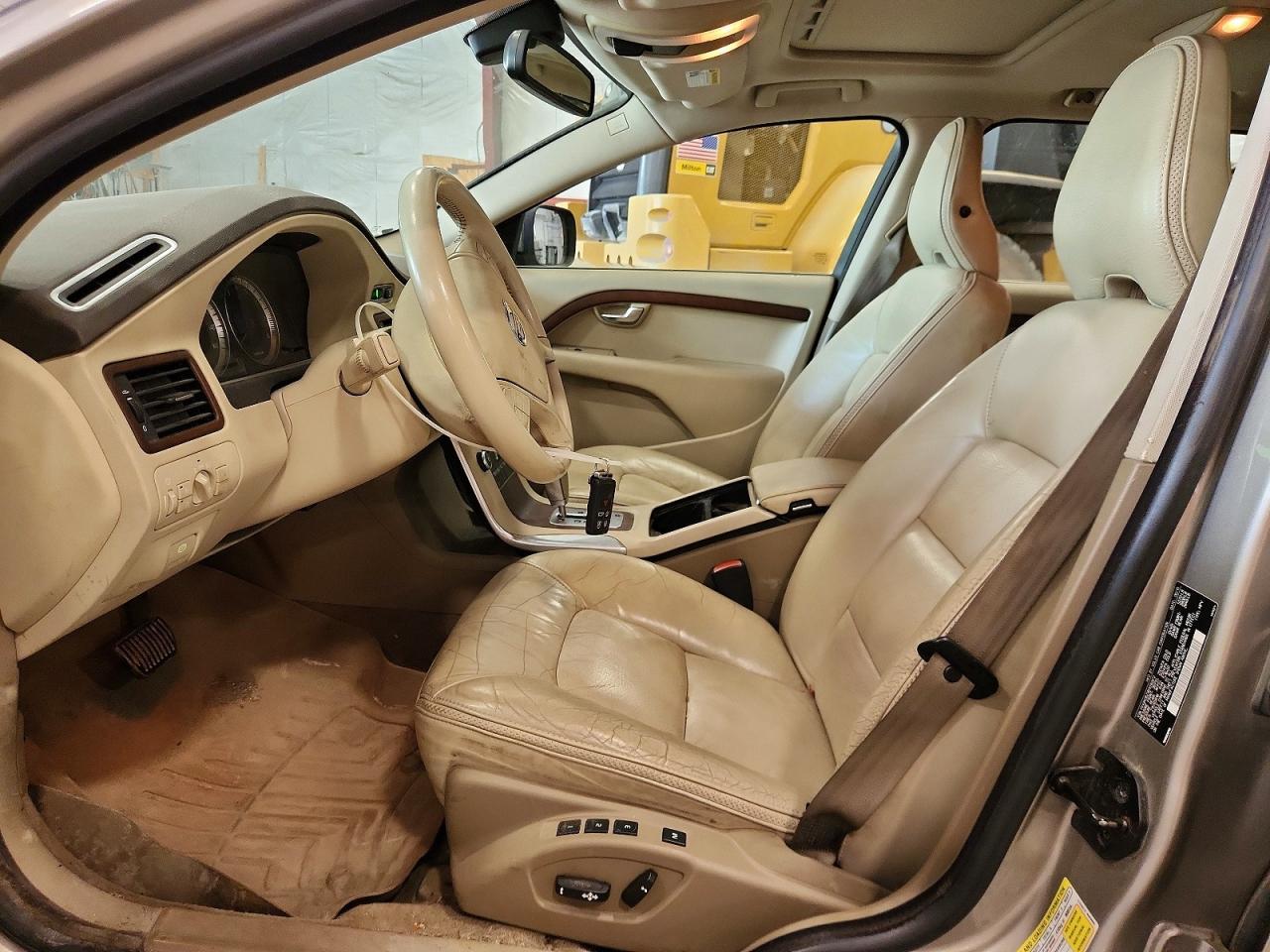 Volvo XC70 3.2