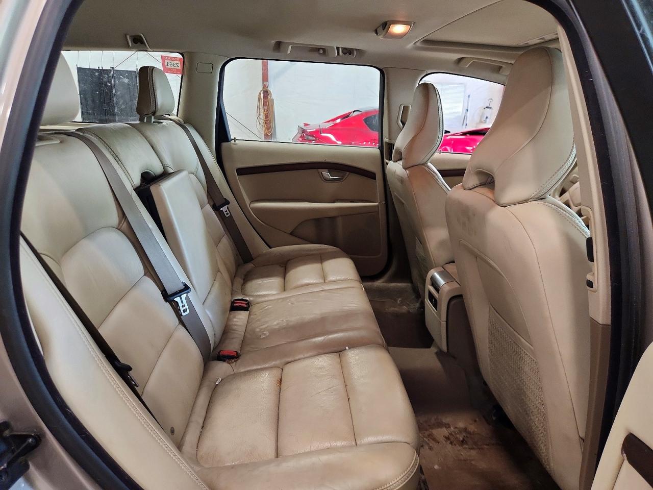 Volvo XC70 3.2