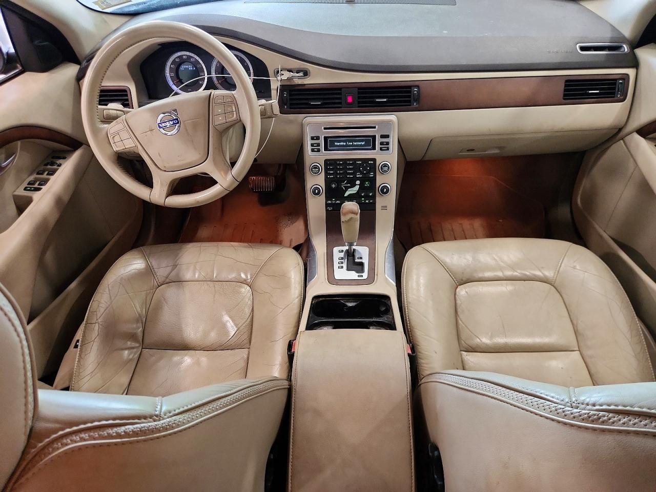 Volvo XC70 3.2