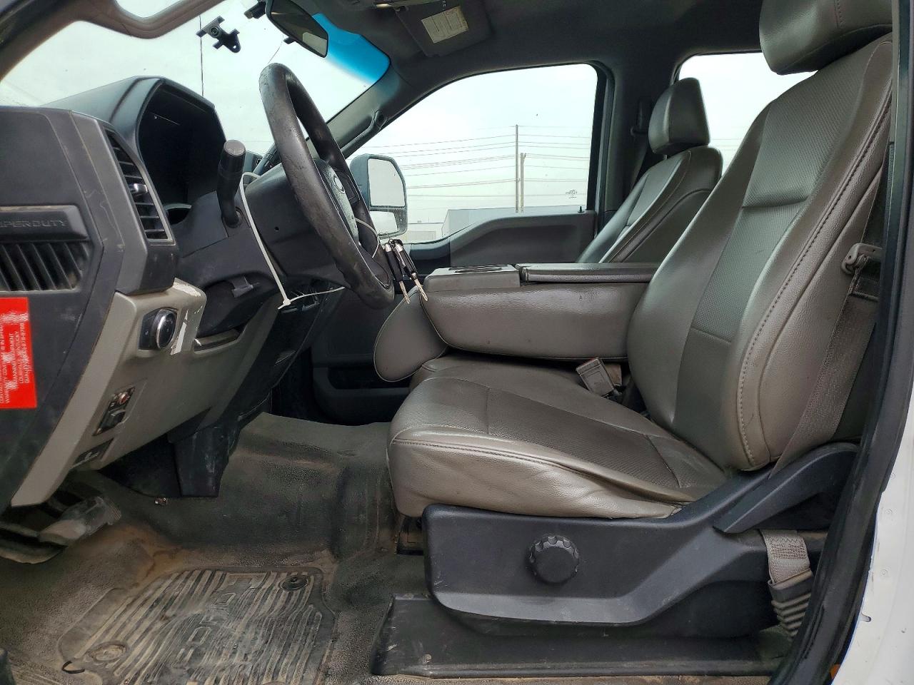 Ford F-450 Super Duty
