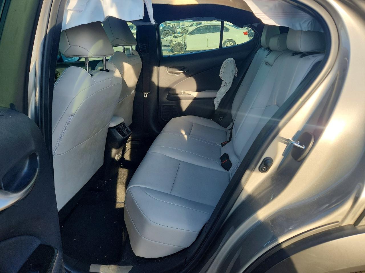 Lexus Ux Base