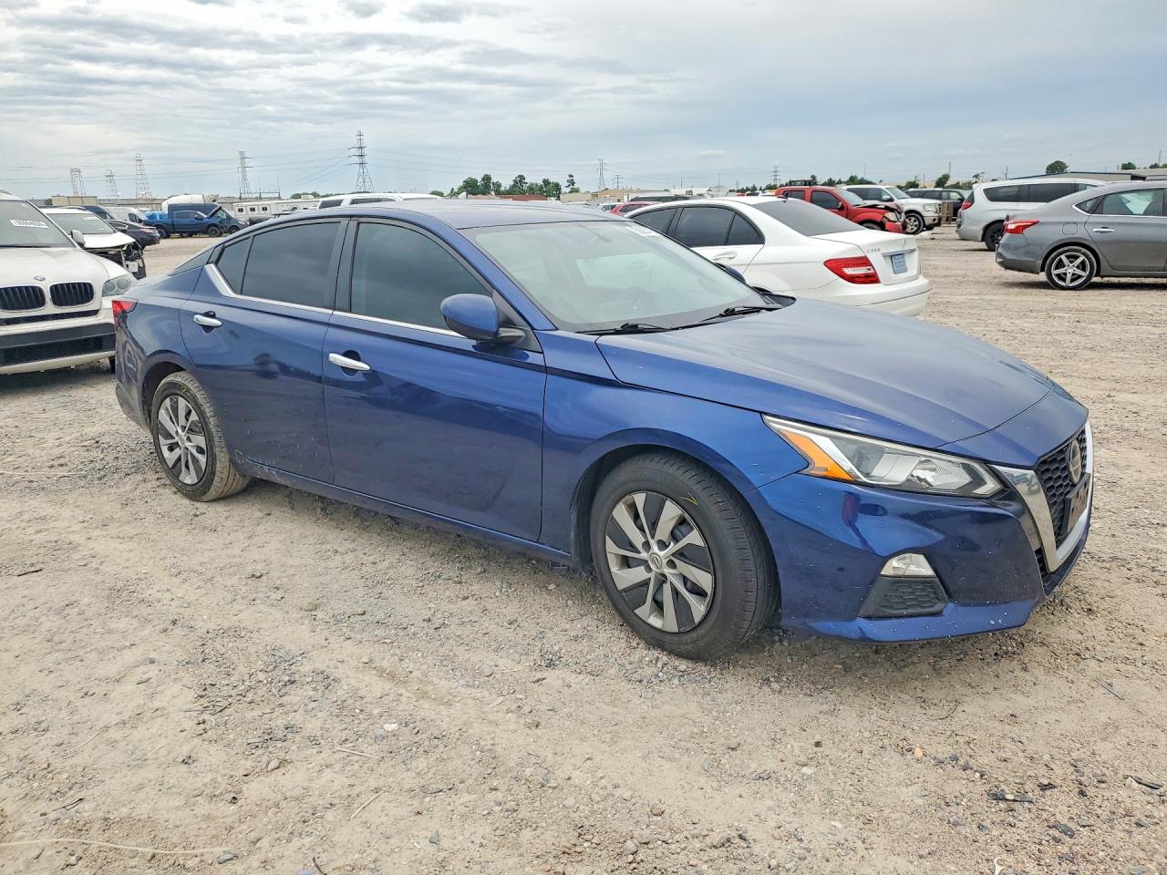 Nissan Altima S